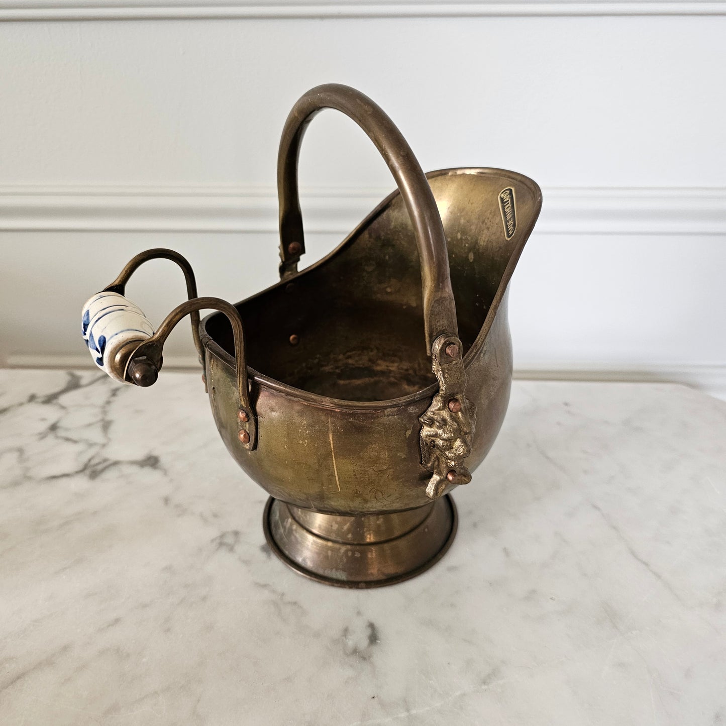 Vintage Coal Scuttle with Lion Heads